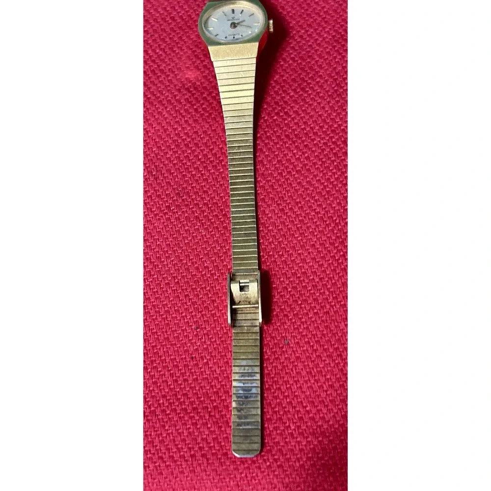 Waltham Ladies Dress Cocktail Wrist Watch Gold Tone Quartz XL694-202 NeedBattery